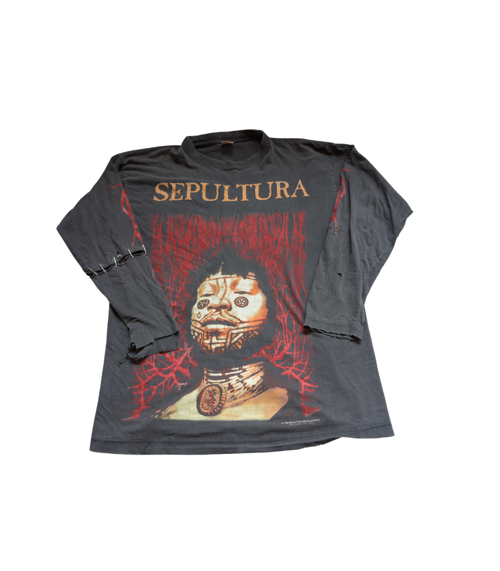 1996 Sepultura distressed "Roots" Longsleeve - Size XL