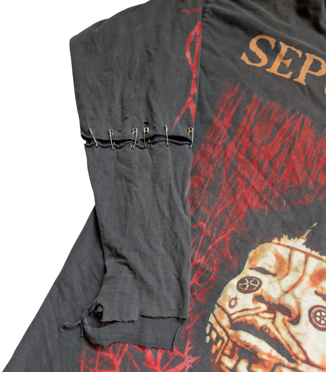 1996 Sepultura distressed "Roots" Longsleeve - Size XL