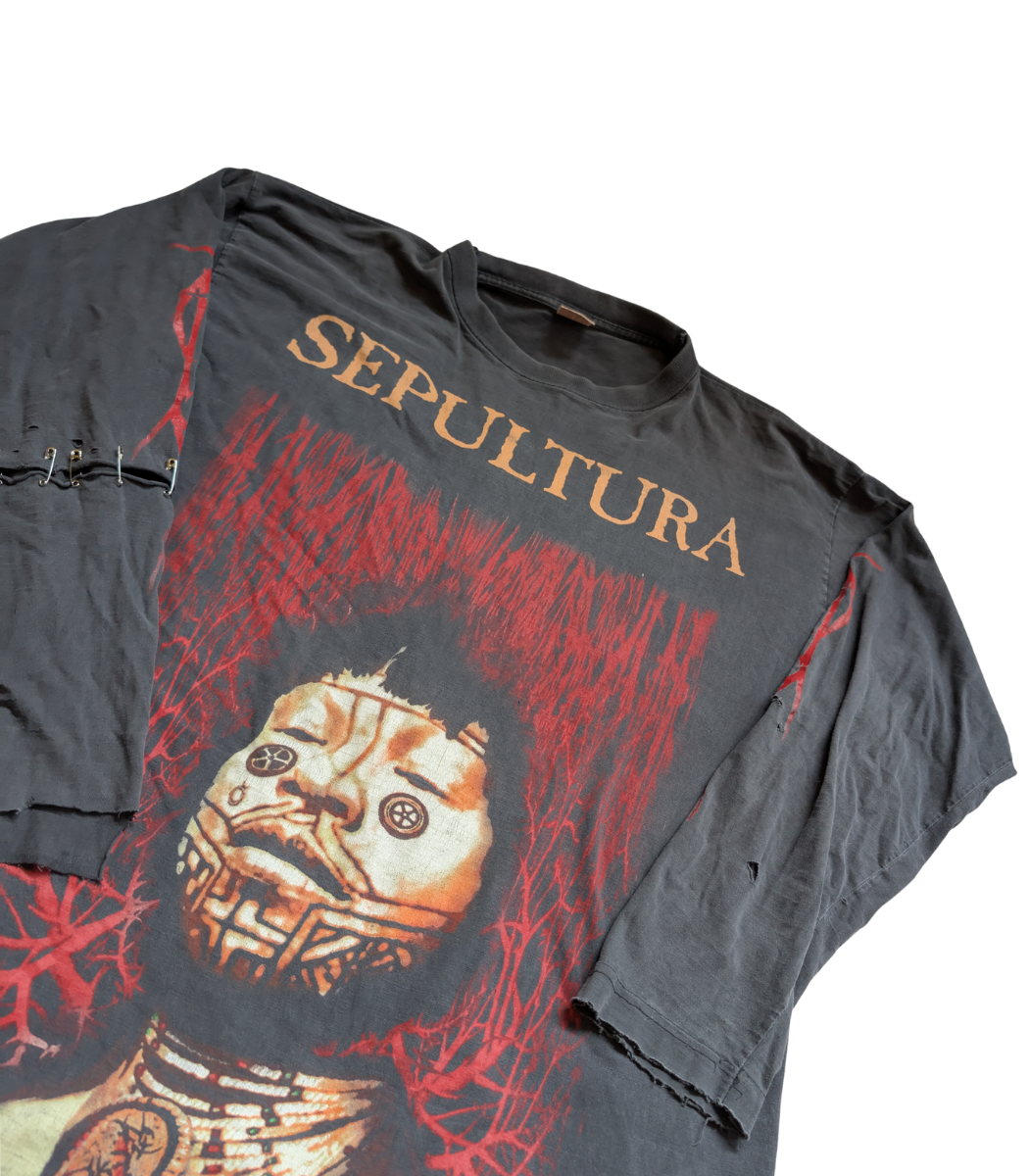 1996 Sepultura distressed "Roots" Longsleeve - Size XL