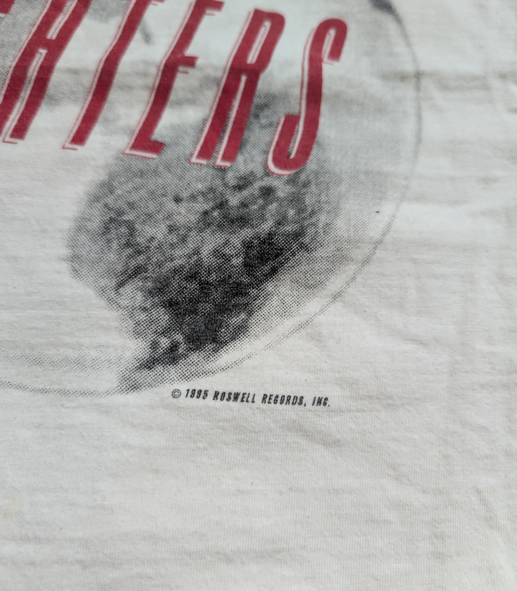1995 Foo Fighters "Roswell Records" shirt - Size XL