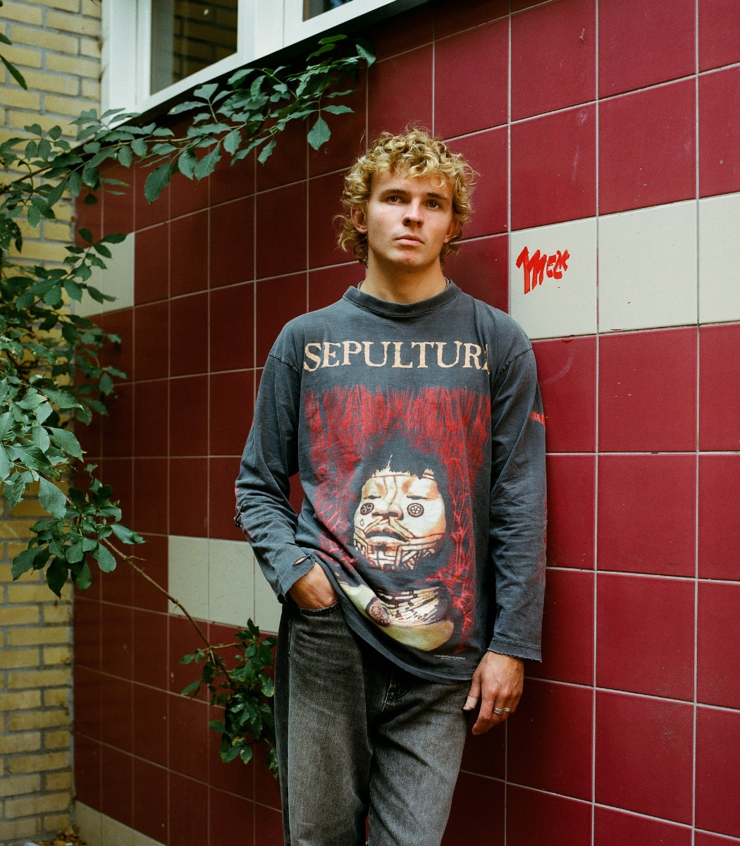 1996 Sepultura distressed "Roots" Longsleeve - Size XL
