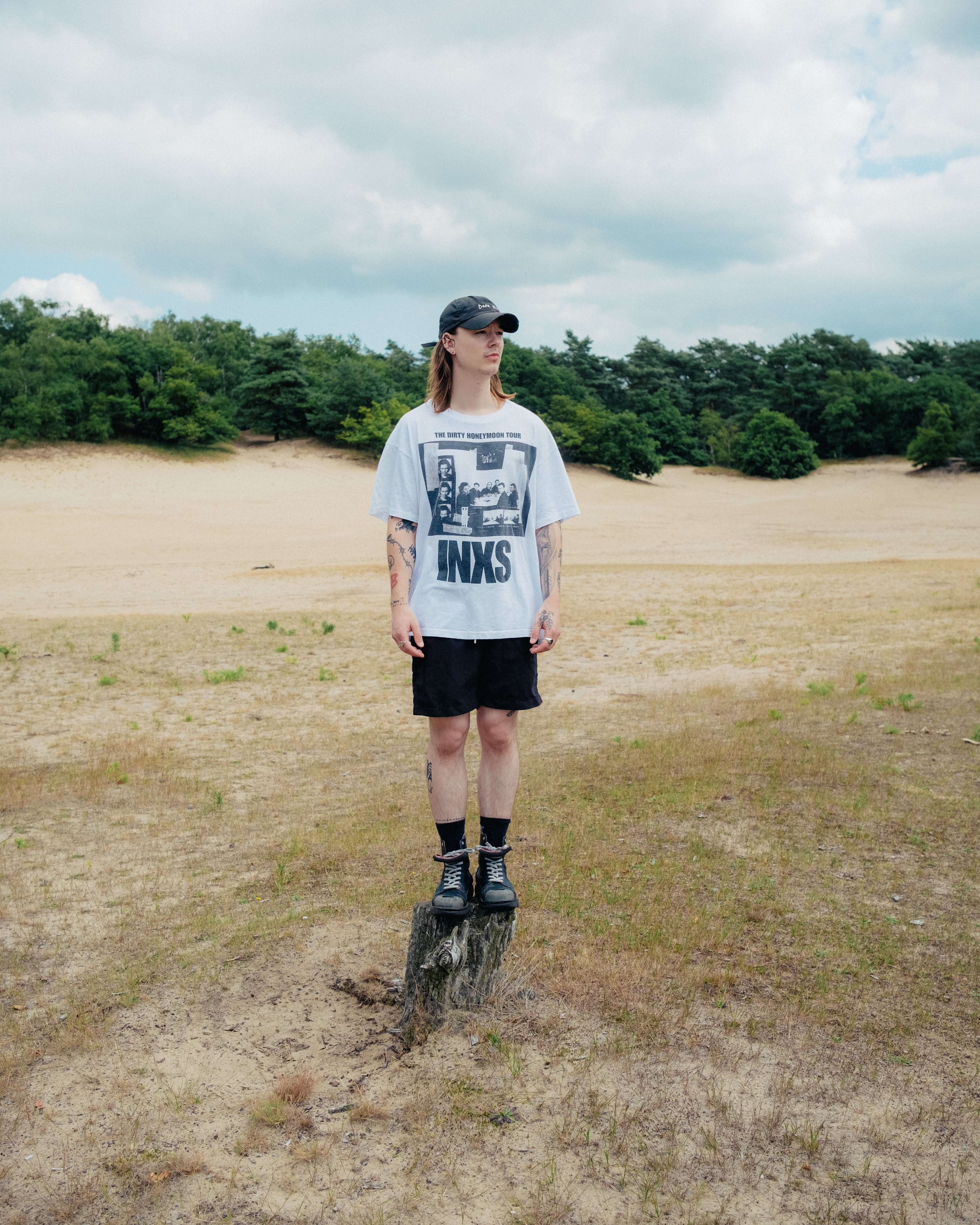 INXS – 1993 “Dirty Honeymoon” Tour T-Shirt – Size XL