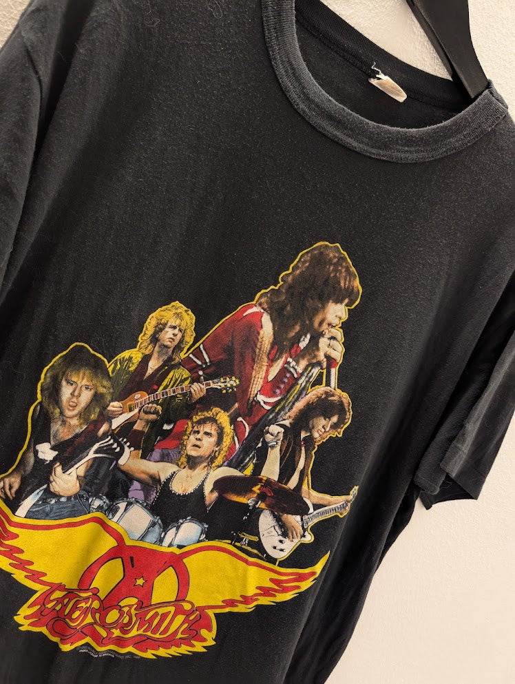 1988 Aerosmith – Walk This Way T-shirt – Size XL