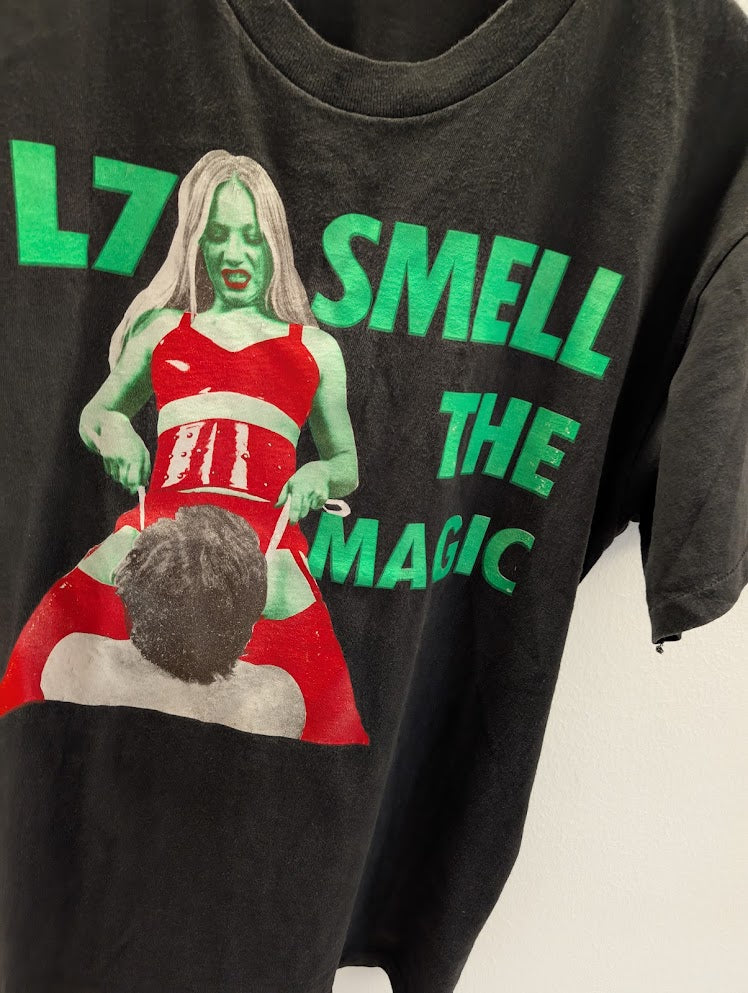 1990 L7 – “Smell The Magic” T-Shirt – Size Large